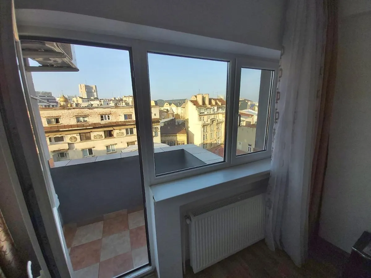 Warm Place In Old Town Bucharest Apartment