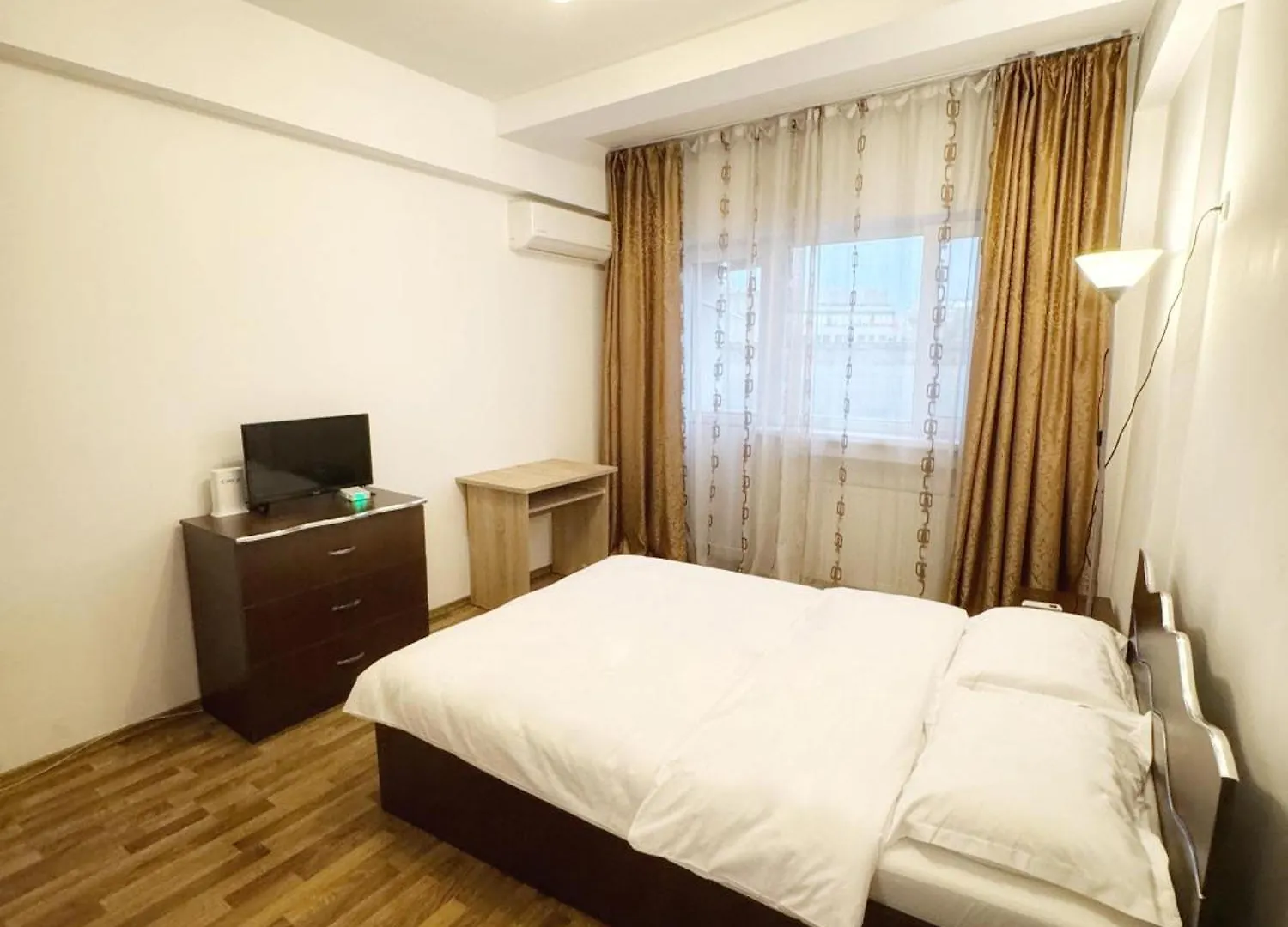 Apartment Warm Place In Old Town Bucharest
